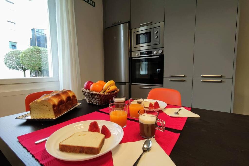 Acogedor, céntrico y amplio apartamento! Pamplona Inn 1 Extérieur photo